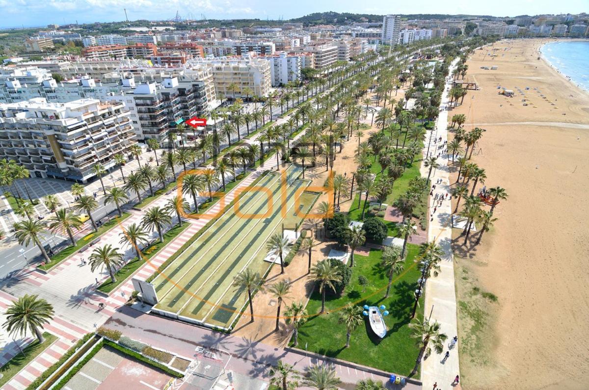 New Maria Anagabu Planet Costa Dorada Apartment ซาลอว์ ภายนอก รูปภาพ