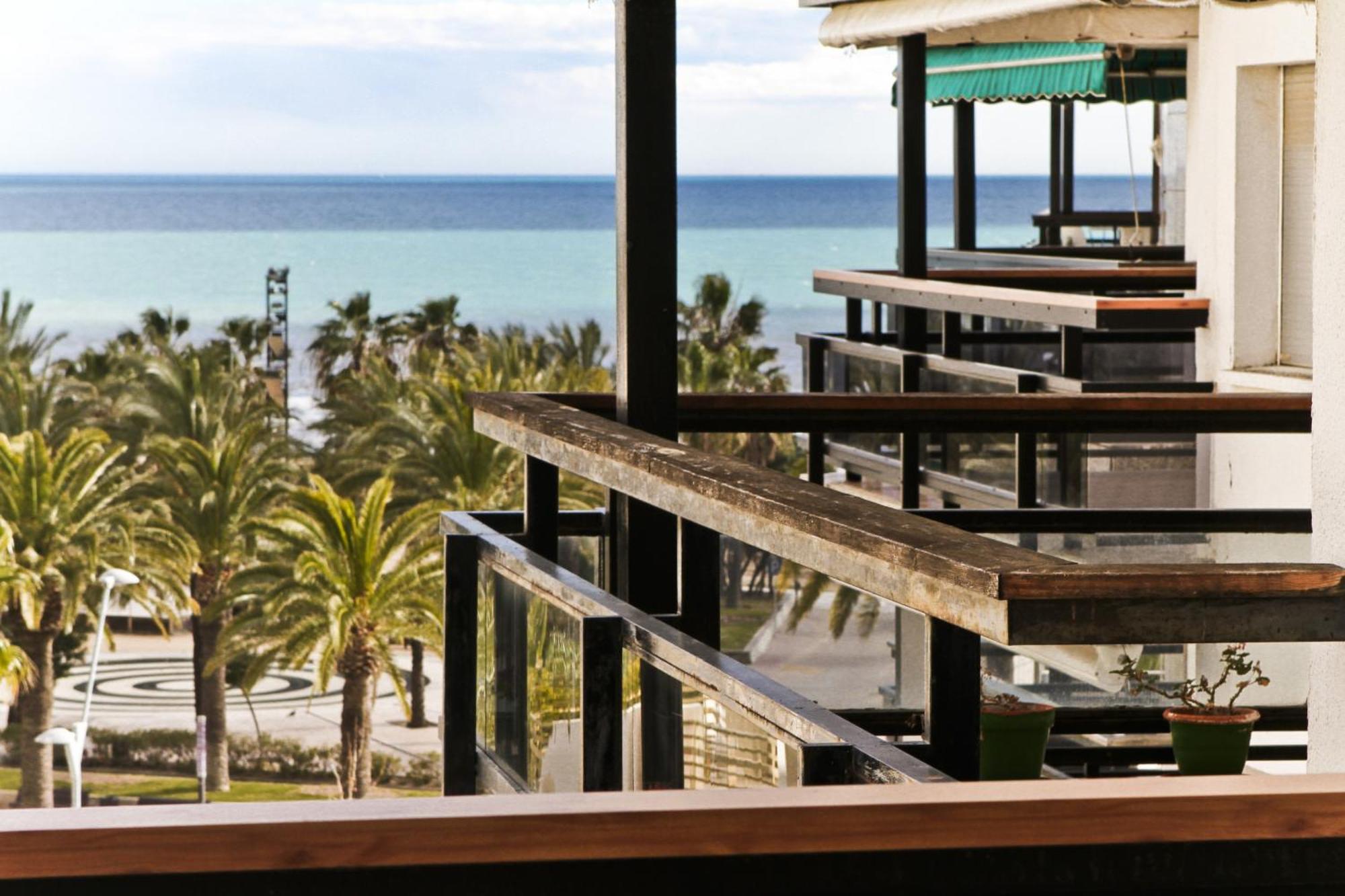 New Maria Anagabu Planet Costa Dorada Apartment ซาลอว์ ภายนอก รูปภาพ