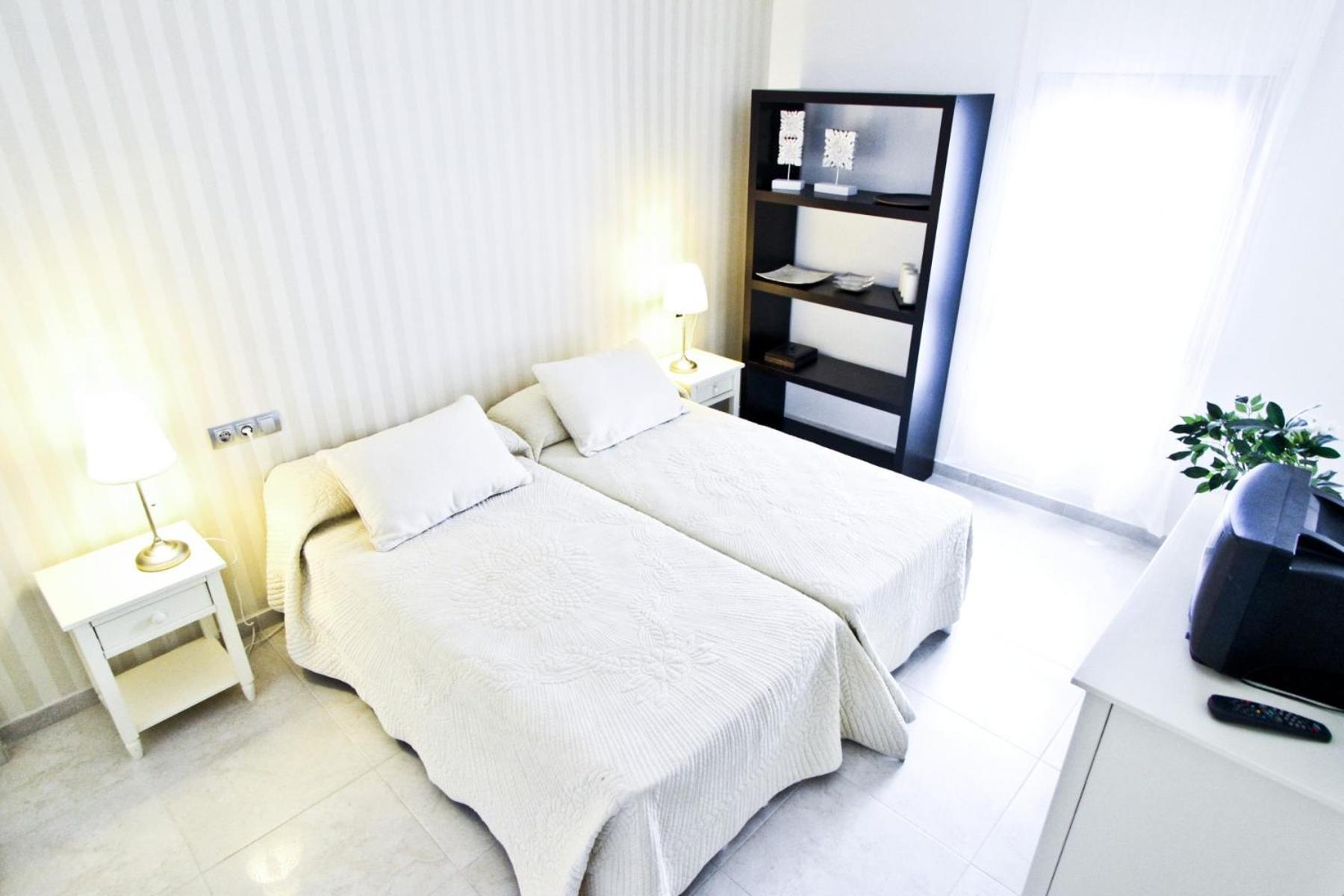 New Maria Anagabu Planet Costa Dorada Apartment ซาลอว์ ภายนอก รูปภาพ